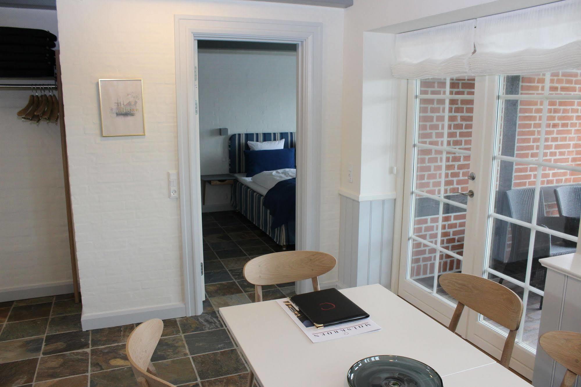 Molskroen Strandhotel Ebeltoft Kültér fotó